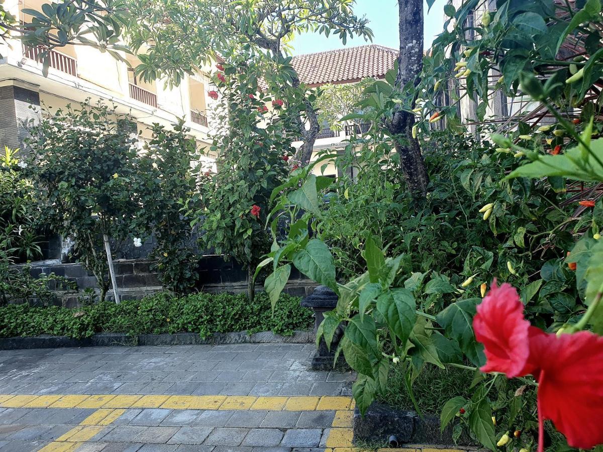 Radha Bali Hotel Kuta Lombok Exterior foto