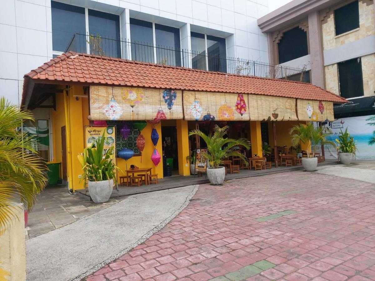 Radha Bali Hotel Kuta Lombok Exterior foto