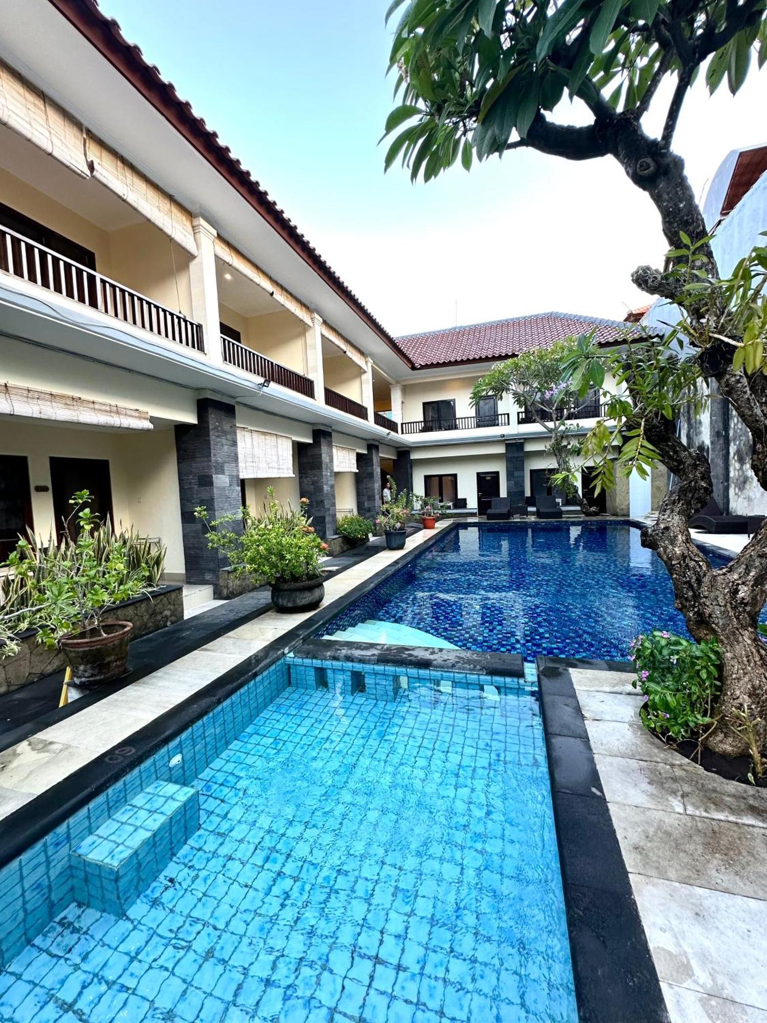 Radha Bali Hotel Kuta Lombok Exterior foto